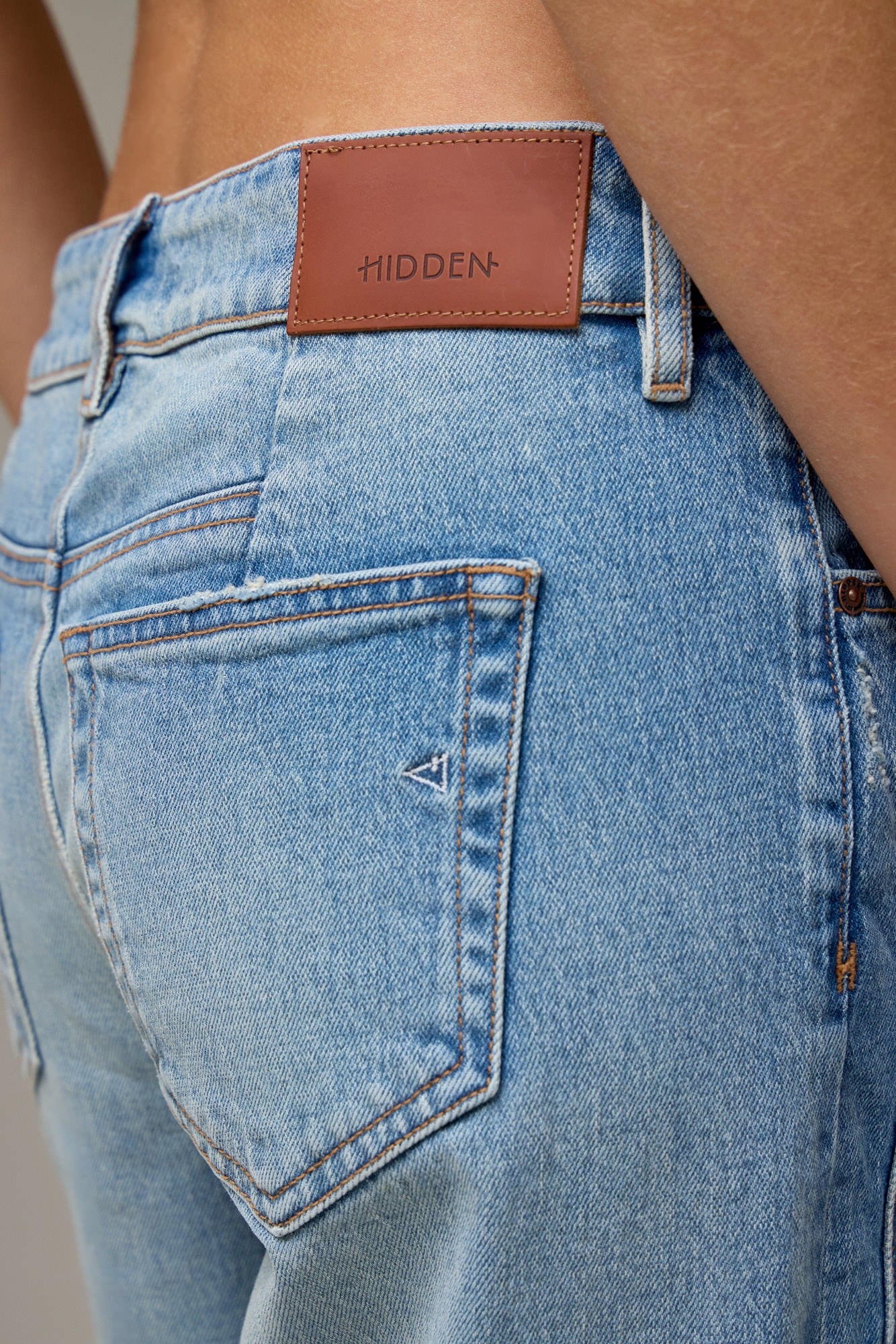 Hidden Jeans Logan High Rise Dad Jeans