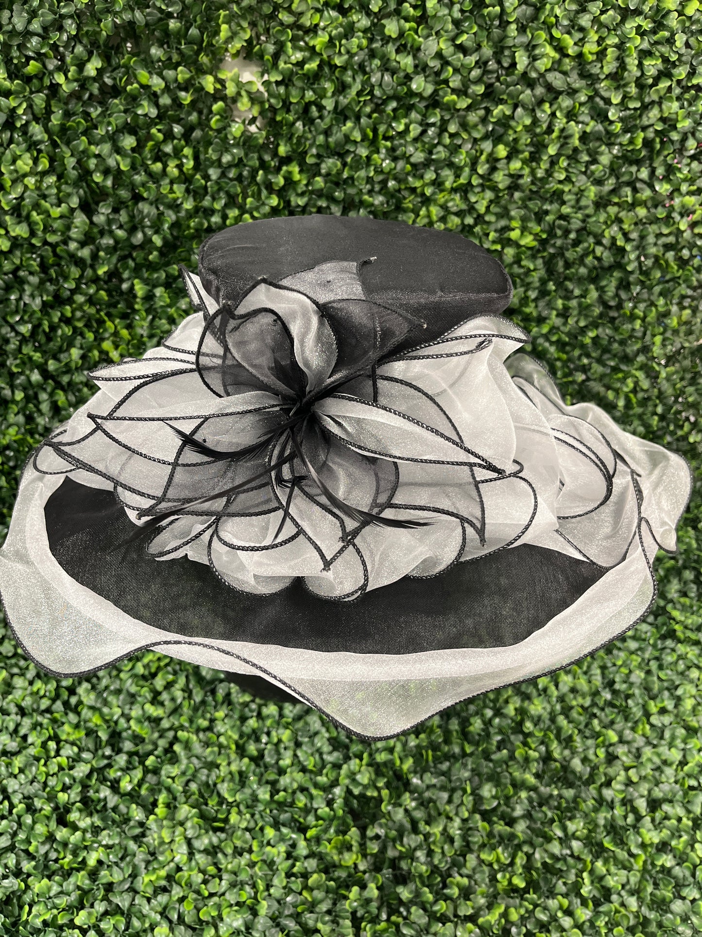 Black & White Derby Hat With Flower Detail