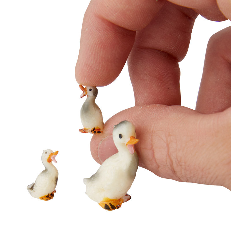 Miniature Momma Goose with 2 Goslings Figurines 3-piece Set