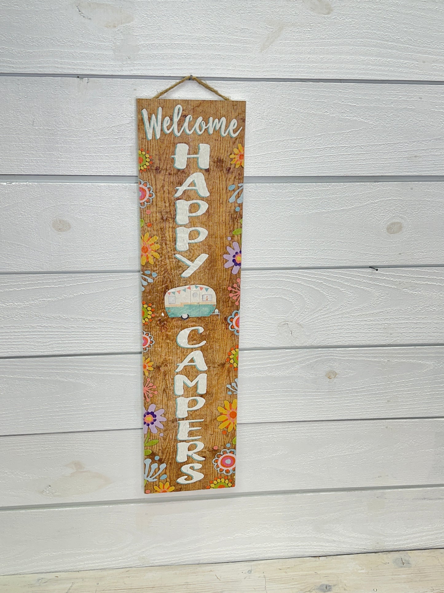Welcome Happy Campers Standout Board