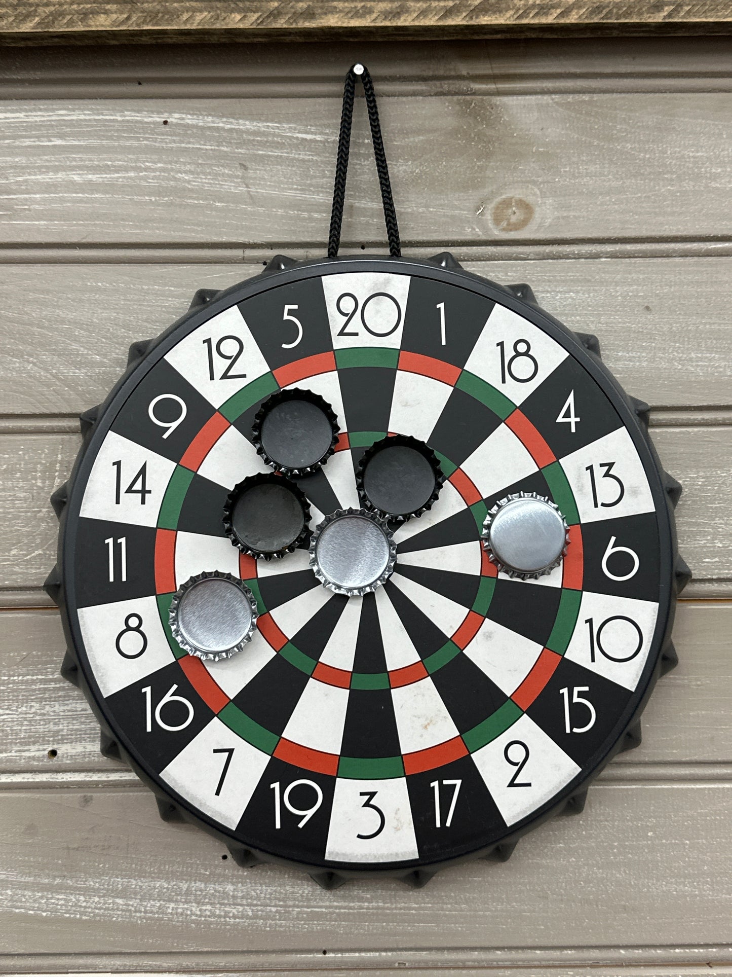 Magnetic Bottlecap Dartboard