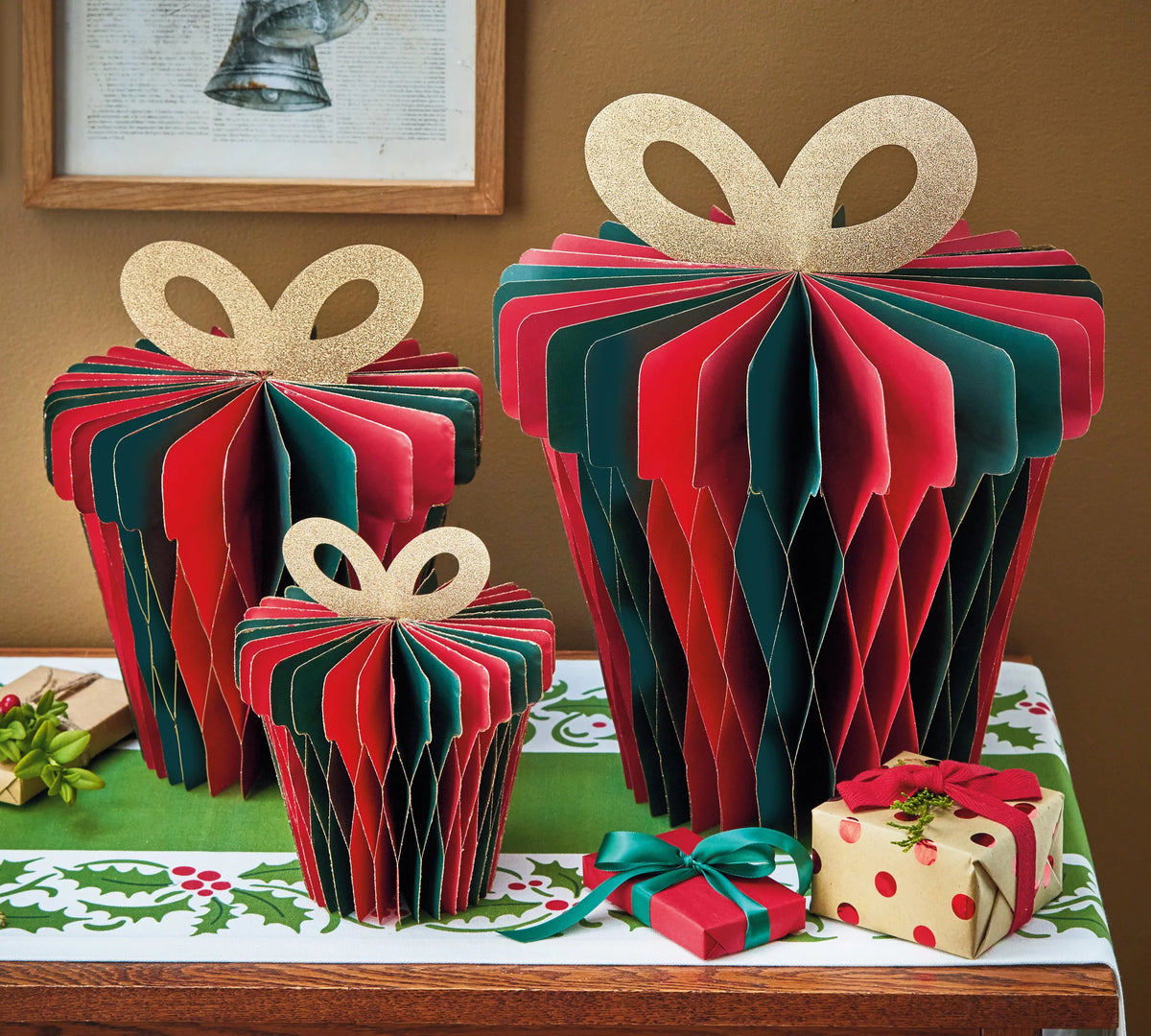 Glimmer Paper Present Decor