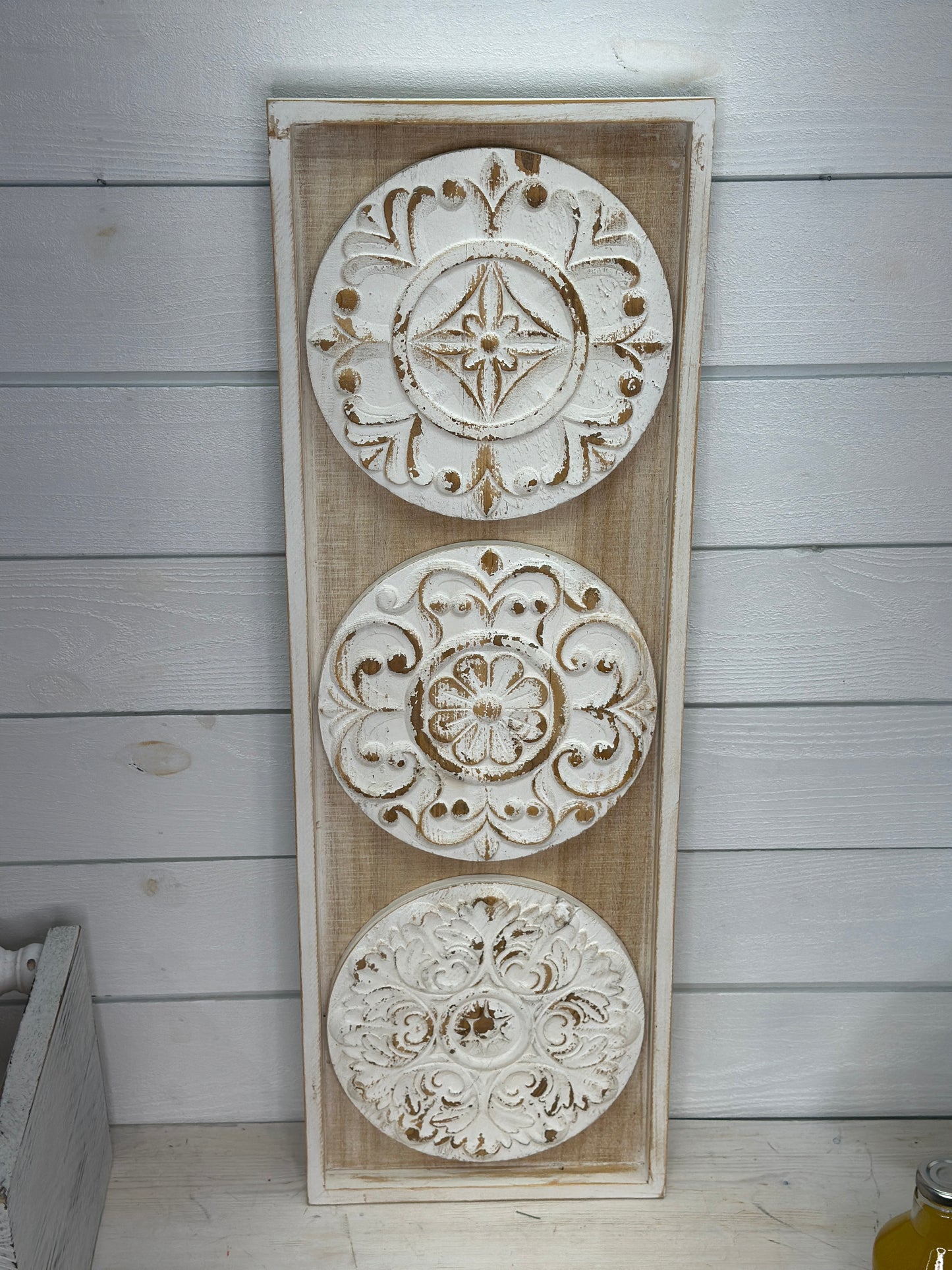 Wooden Frame Medallion Wall Decor Plaque- White Washed