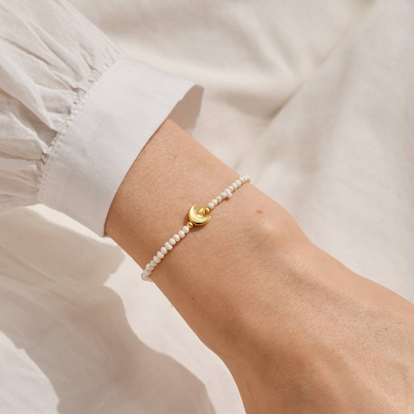 Precious Moments Bracelet In Gold-Tone Plating- Love You To The Moon And Back