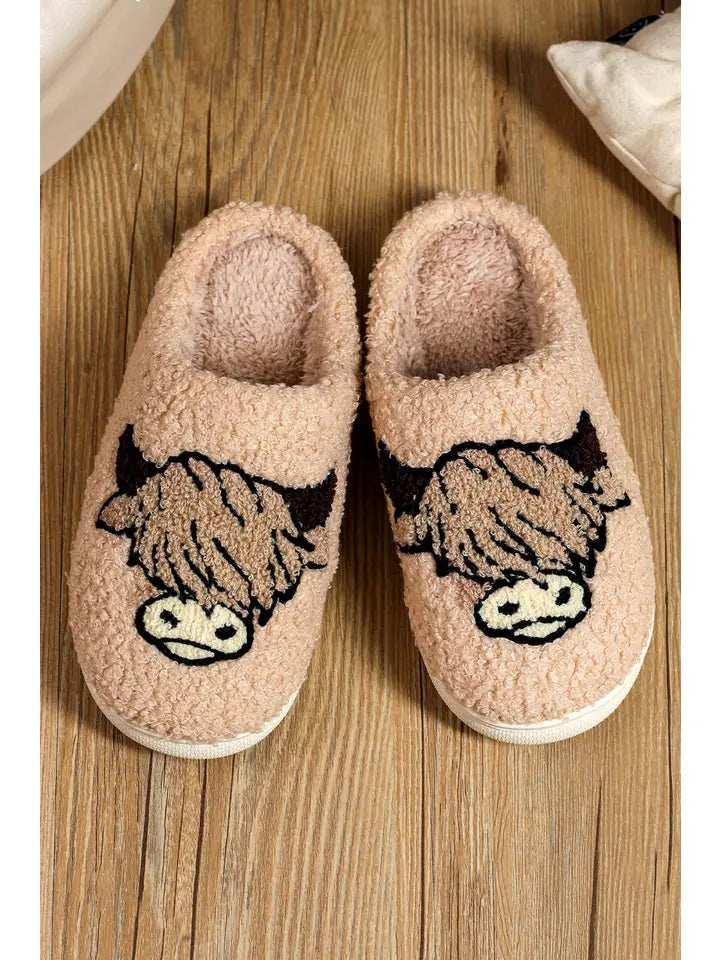 Highland Cow Plush Slippers