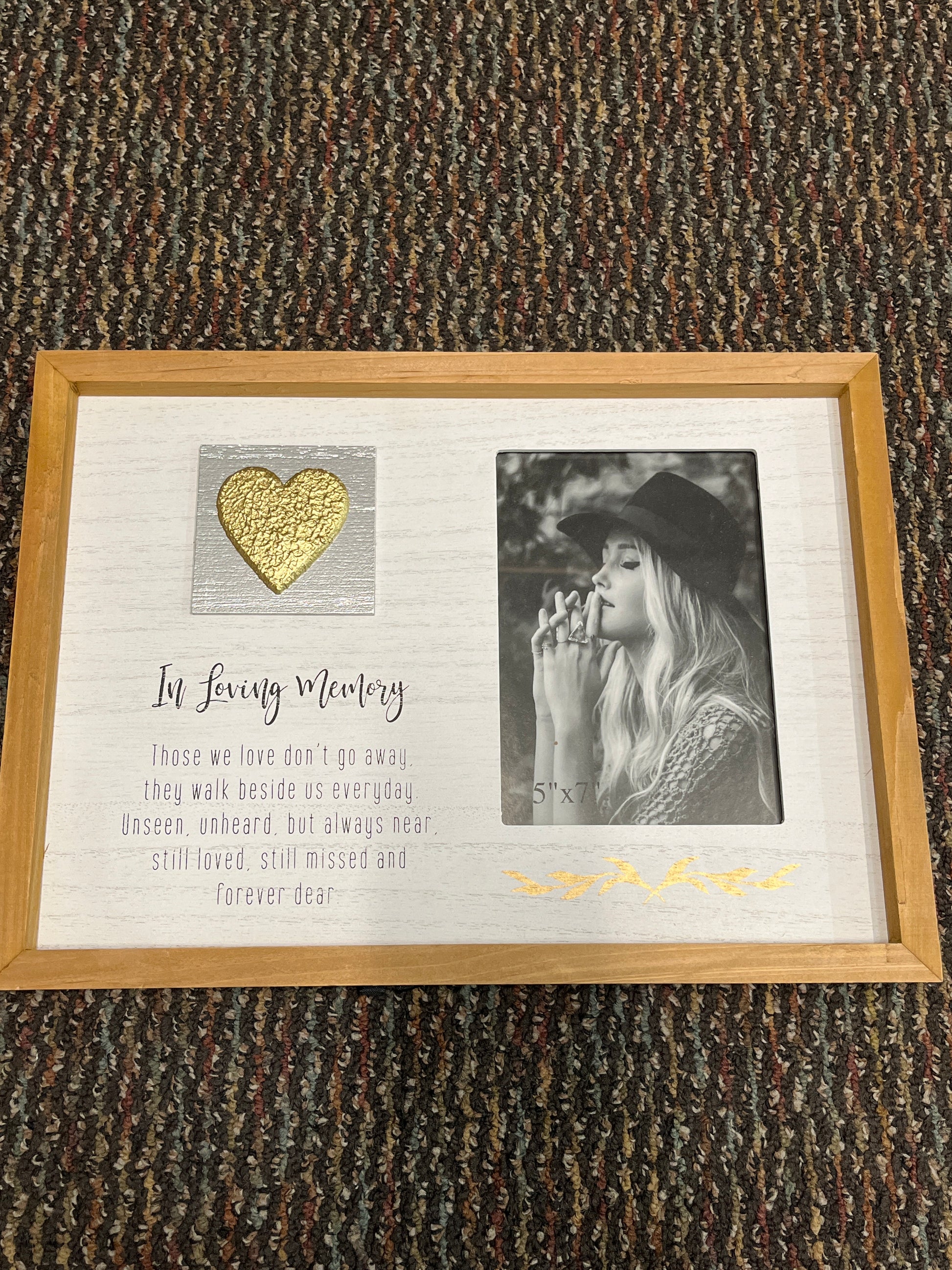 In Loving Memory Wood Frame With Raised Gold Heart