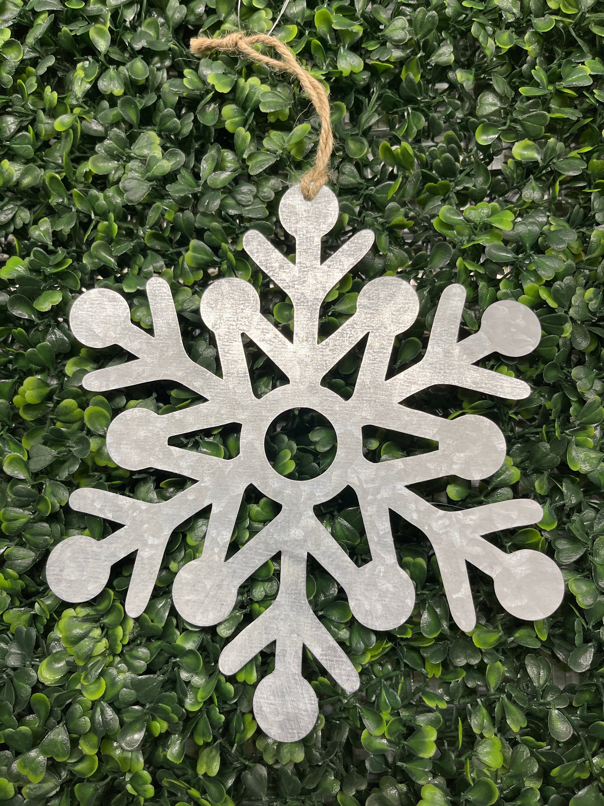 Small Tin Hanging Snowflake