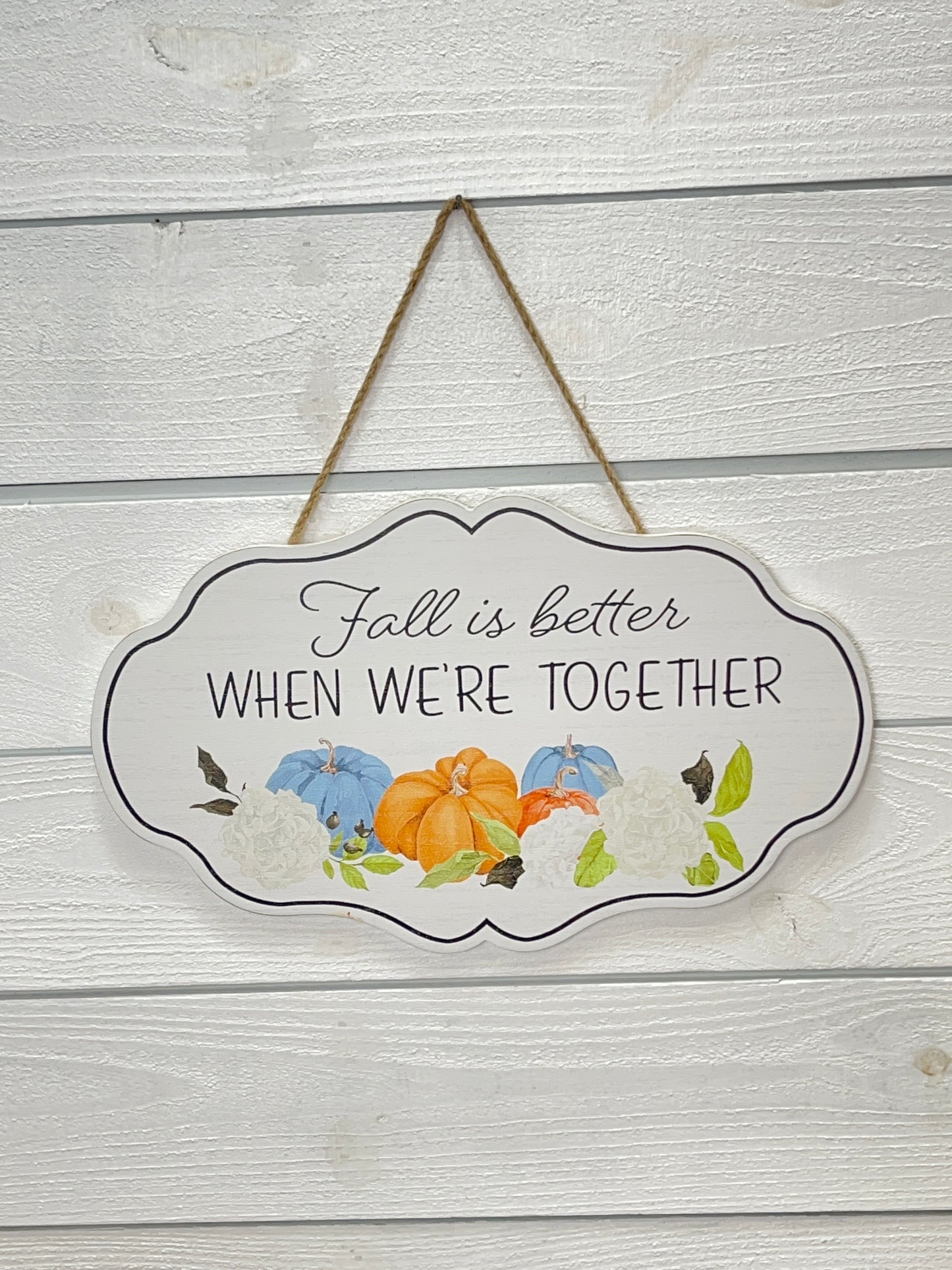 Oval Scalloped Fall Pumpkin Sign