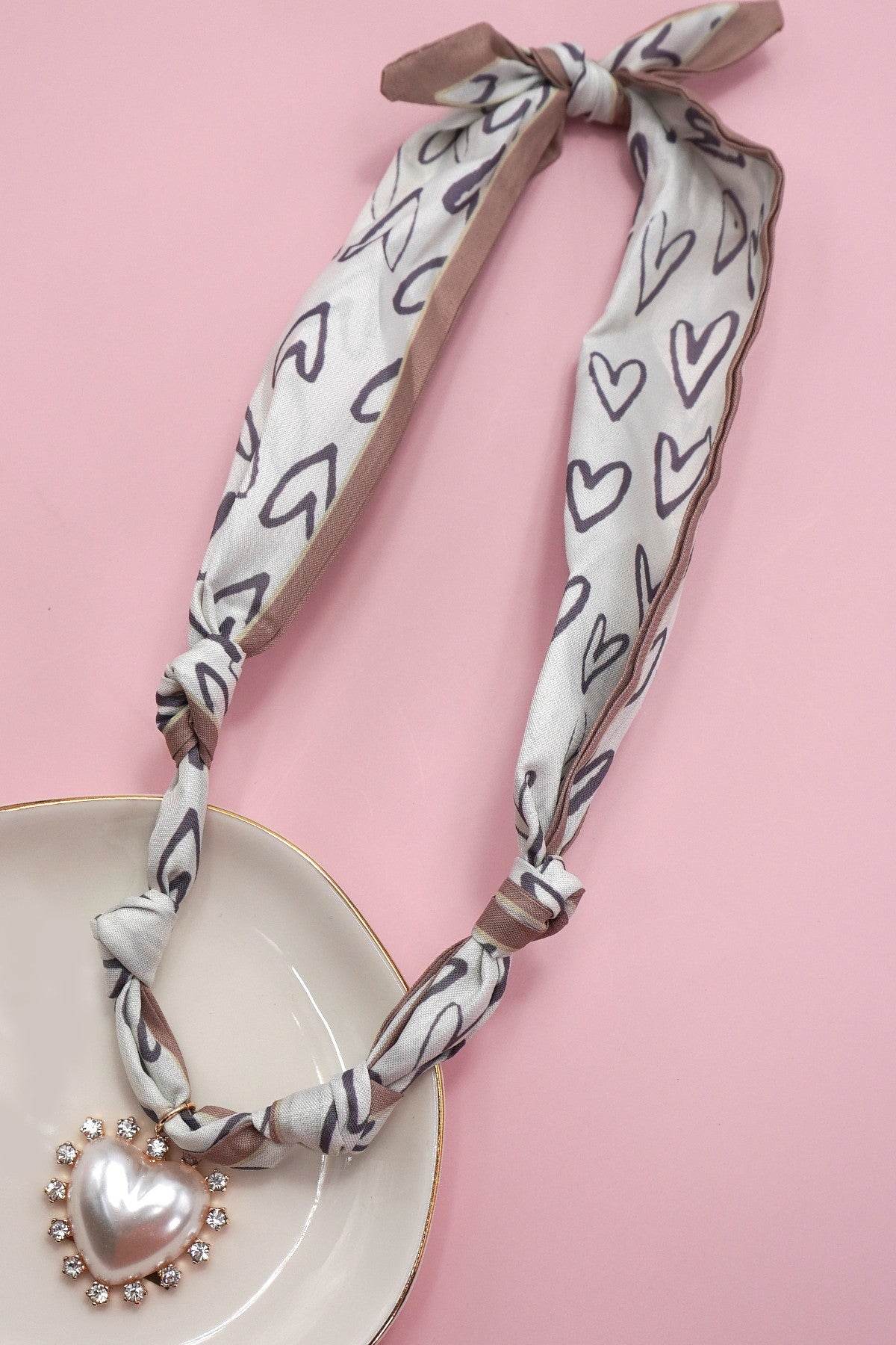 Beautiful Scarf Necklaces With Pendant