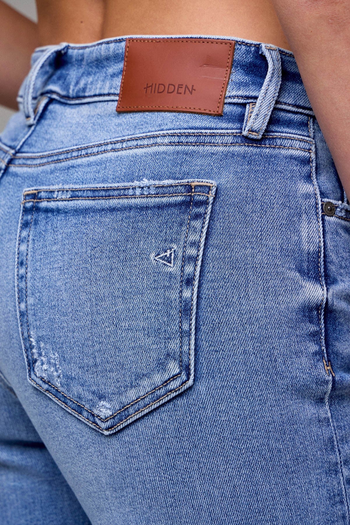 Hidden Jeans Logan Mid Rise Dad Jeans