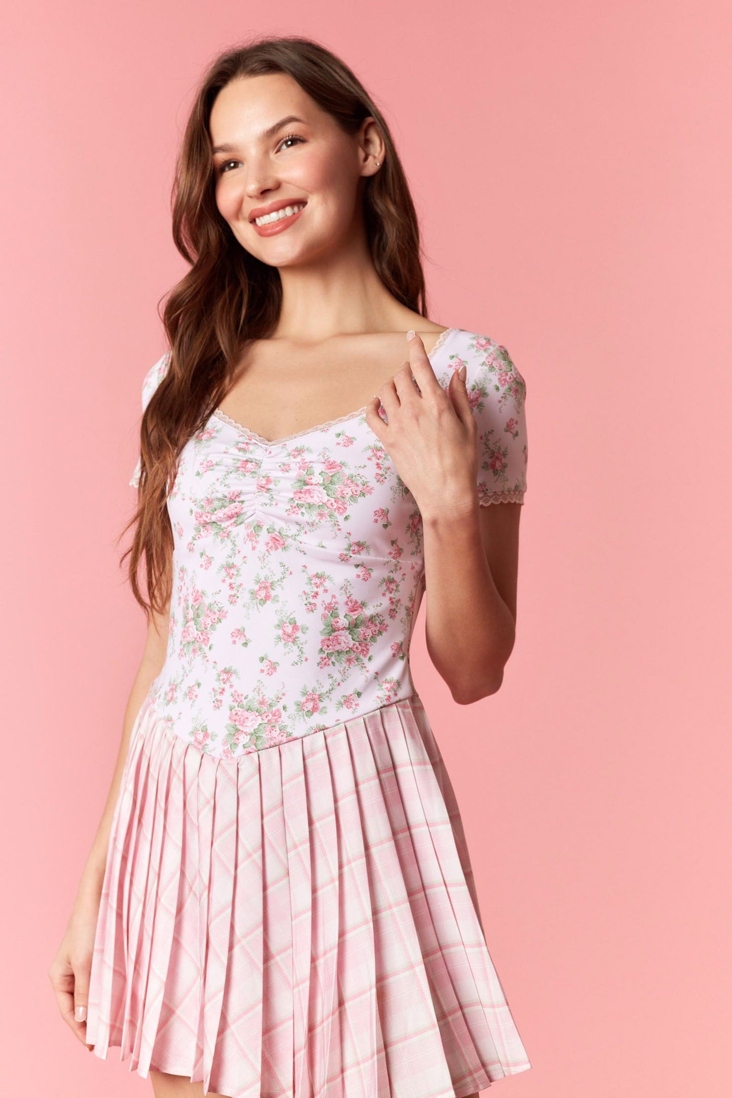 V-neck Lace Tape Floral Top Plaid Pleat Romper