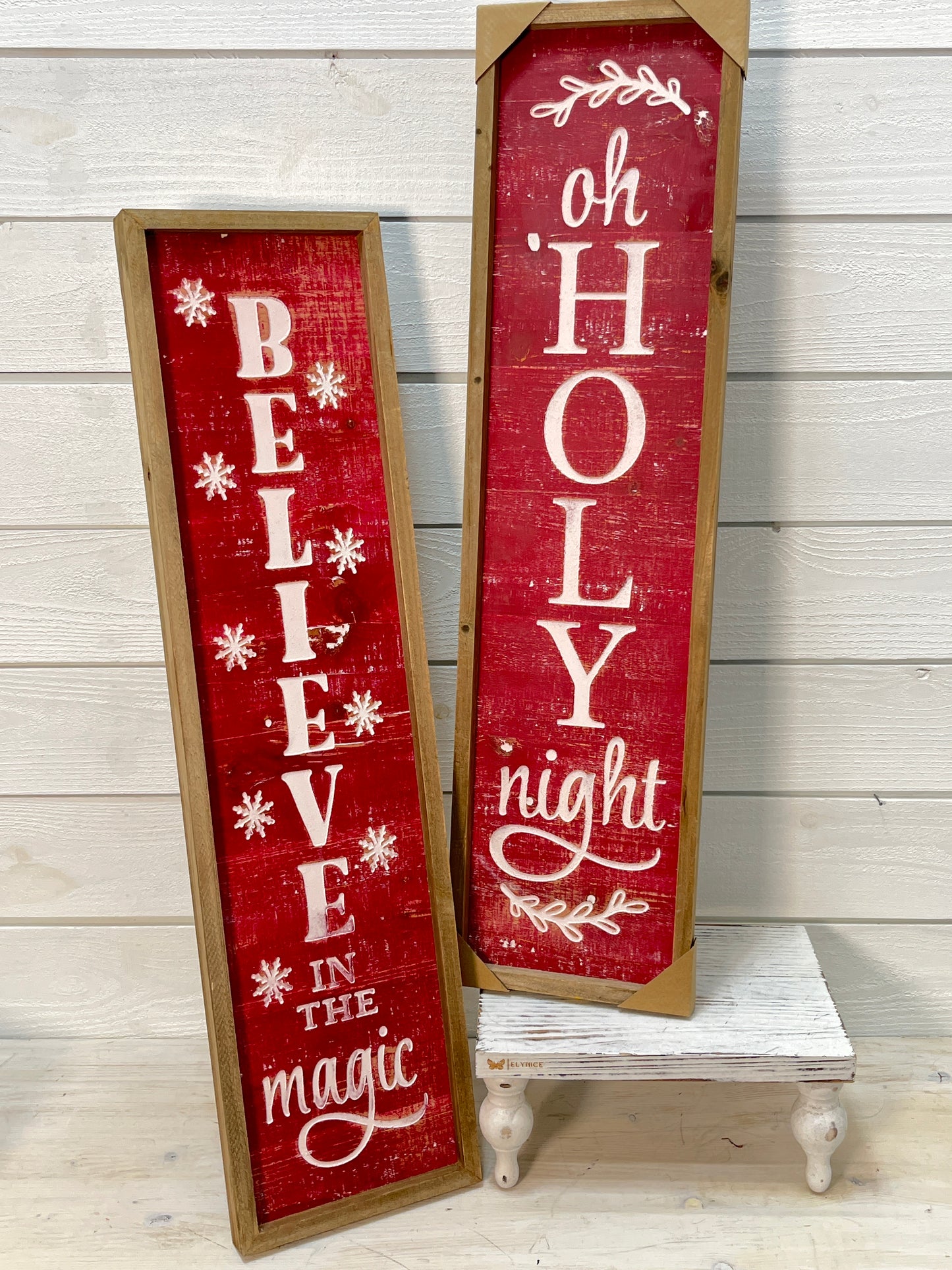 Red Wooden Christmas Wall/Easel Back Vertical Sign