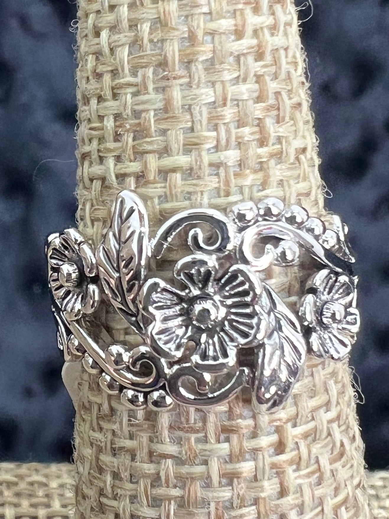 R.S. Covenant Silver Tone Flowers Ring Style 1977