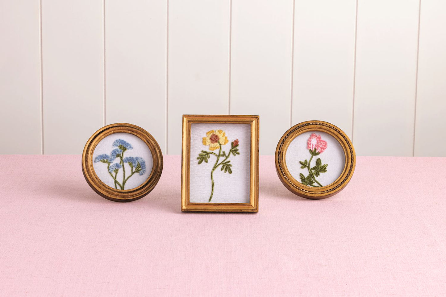 Mud Pie Framed Floral Embroidery Decor
