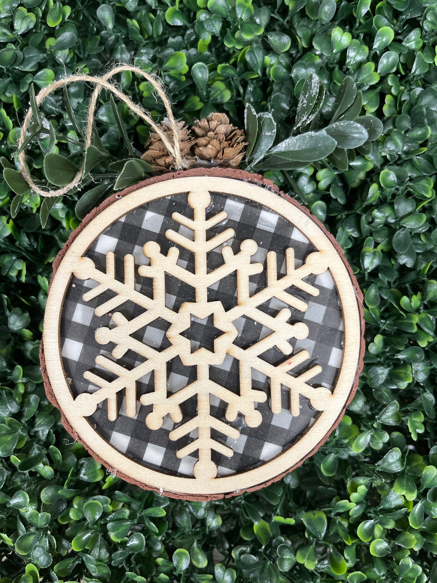 Wood/Fabric Cut Out Light Up Ornament