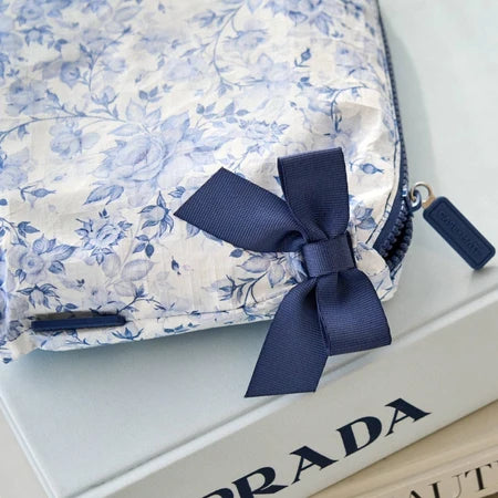 Case Mate Crinkle Makeup Bag- Something Navy Floral