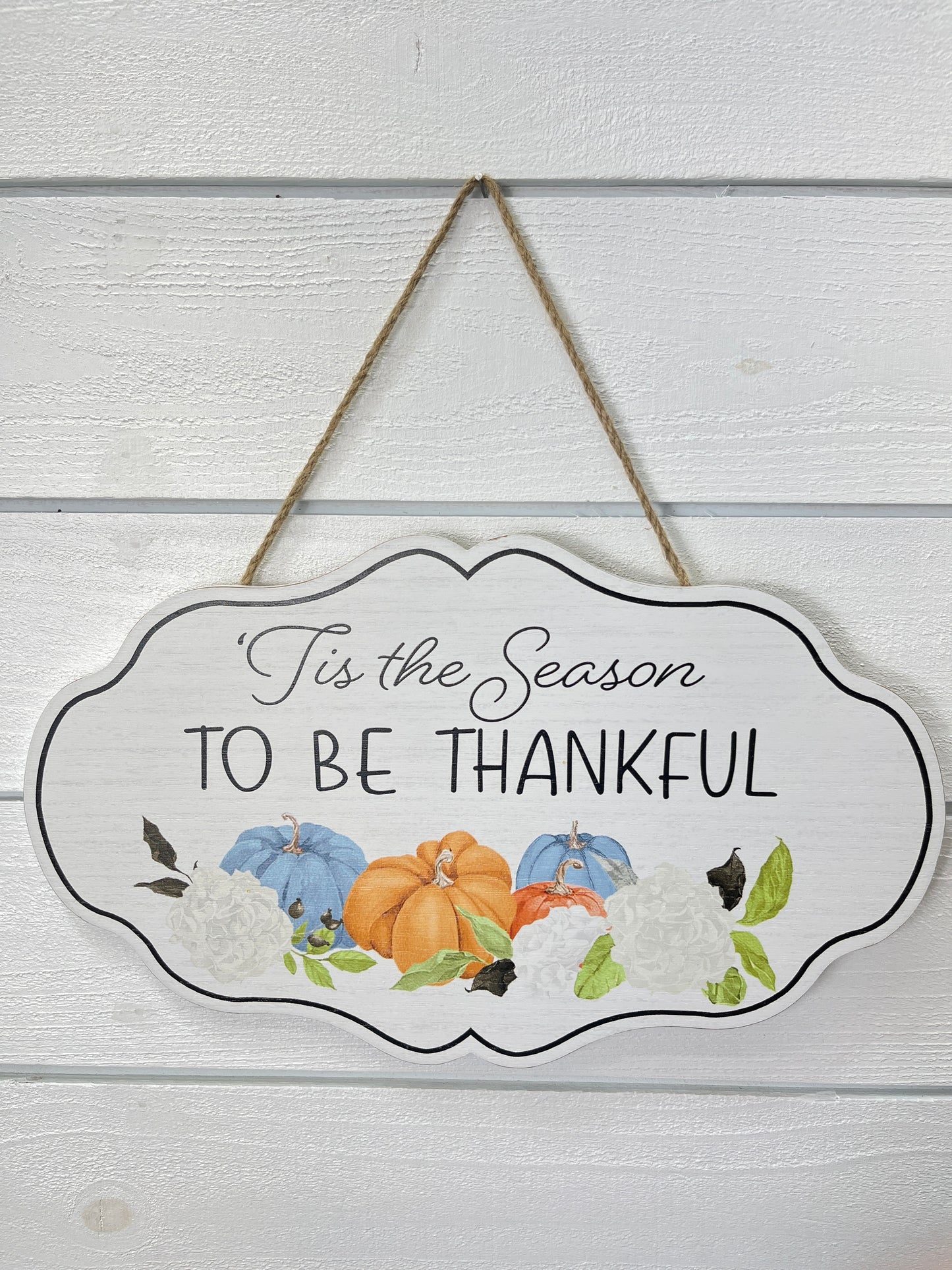 Oval Scalloped Fall Pumpkin Sign