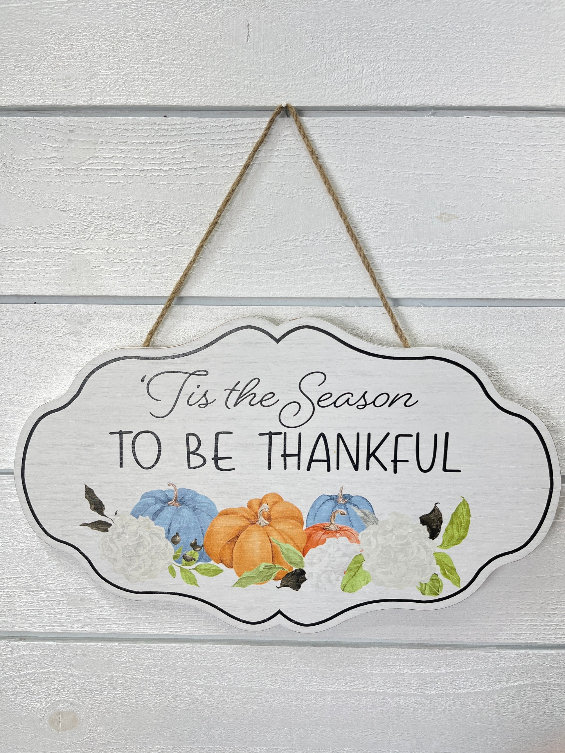 Oval Scalloped Fall Pumpkin Sign