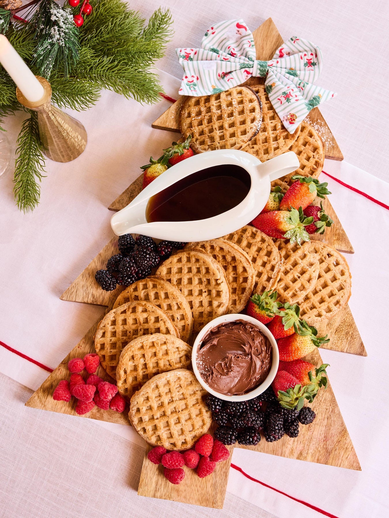 Wooden Tree Shaped Magnetic Bow Board & Bow