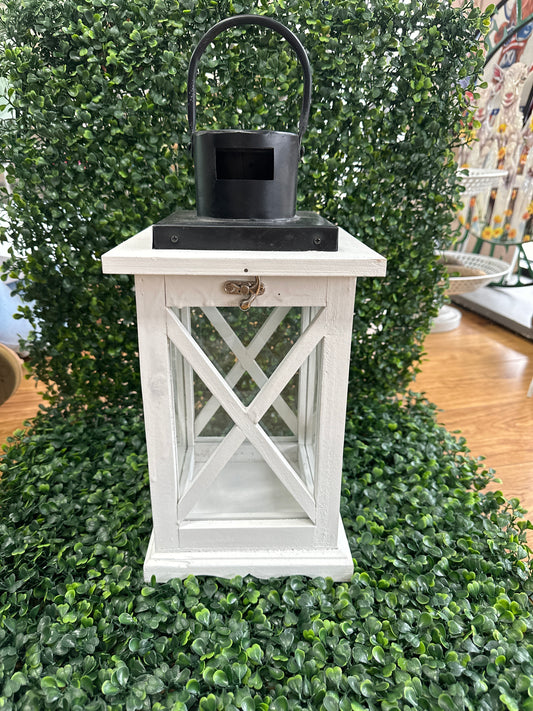 White/Black Criss Cross Lantern