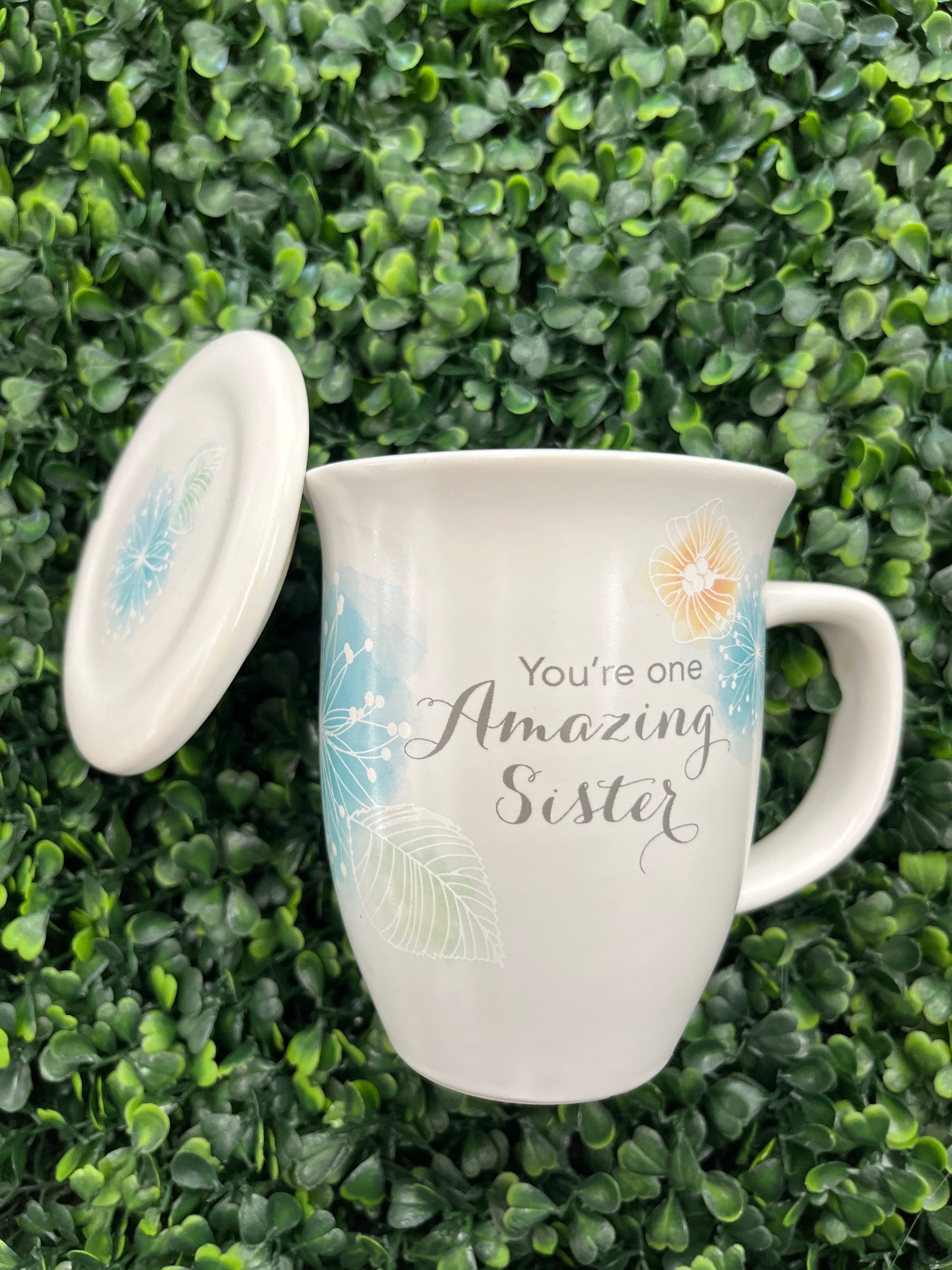 Amazing Sister Floral Mug & Lid