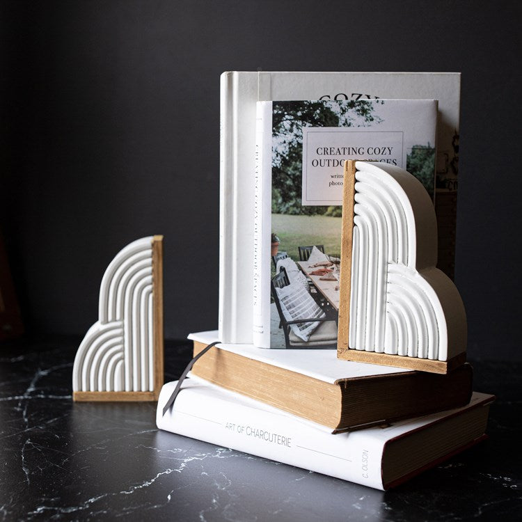 Wooden Wren Arched Bookends