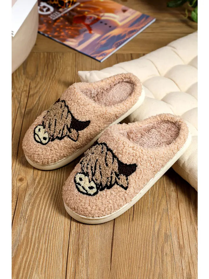 Highland Cow Plush Slippers