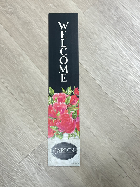 Welcome Roses Yard Expression