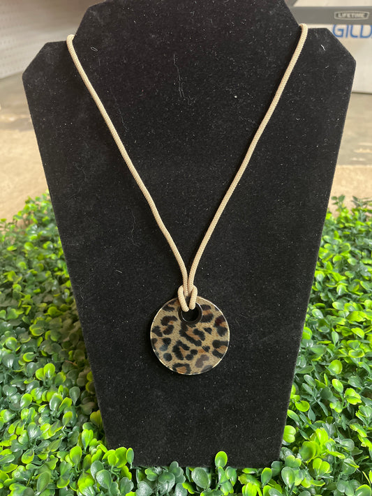 Adjustable Leopard Disc Pendant Long Necklace