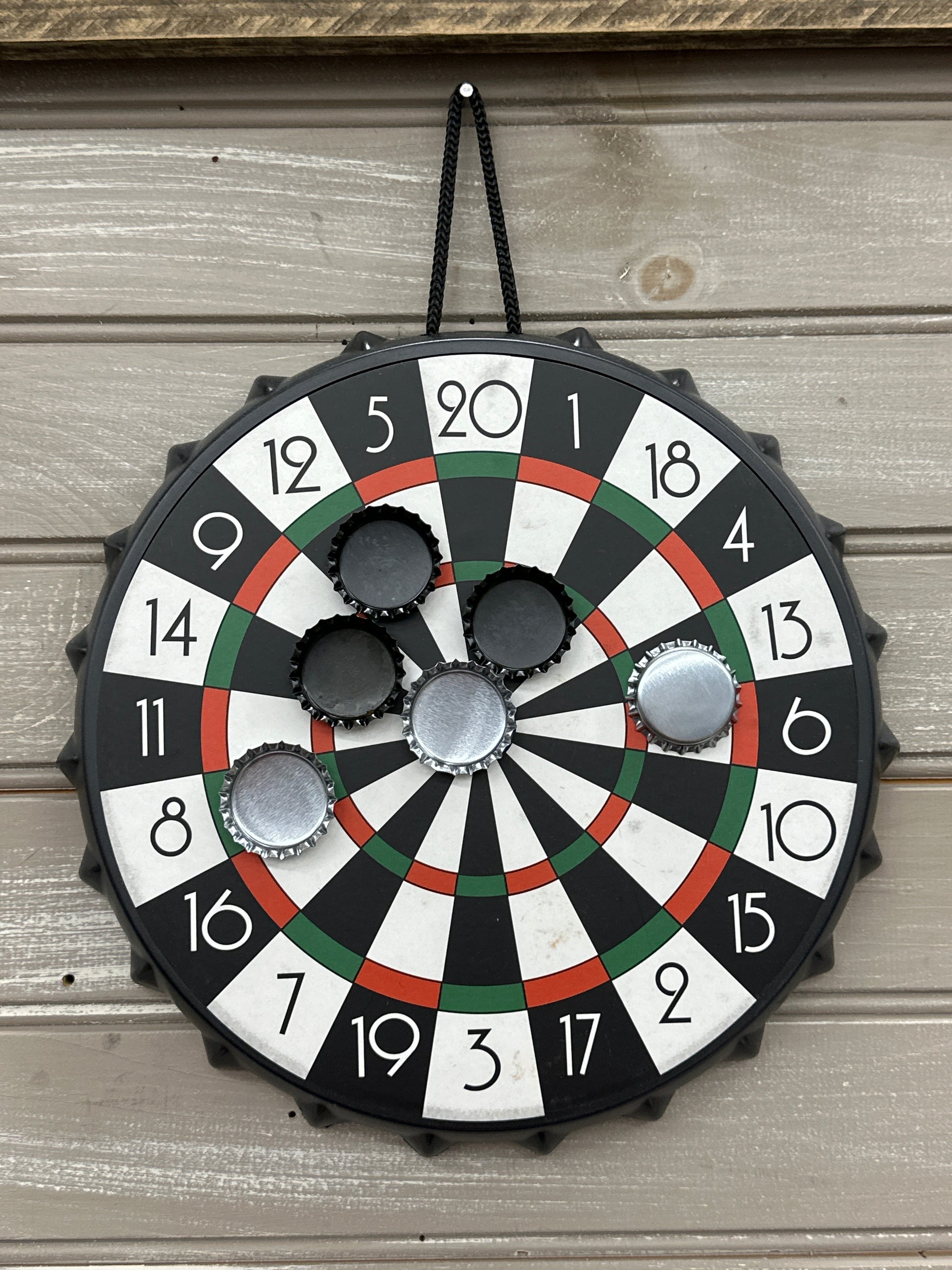 Magnetic Bottlecap Dartboard