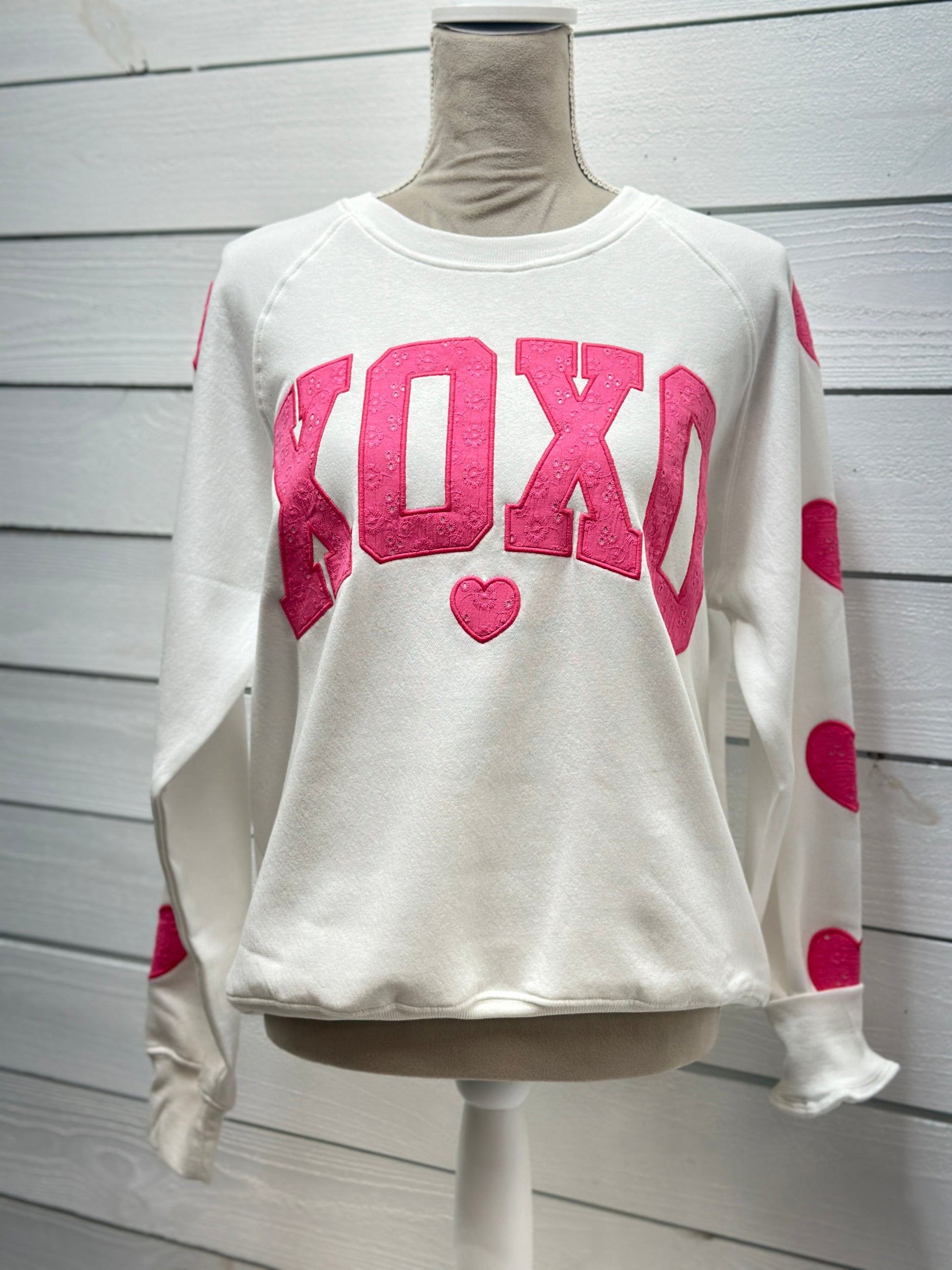 Simply Southern White Crewneck XOXO