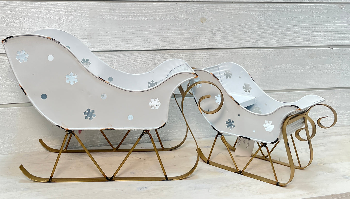 Metal Gold/White Sleigh With Snowflakes