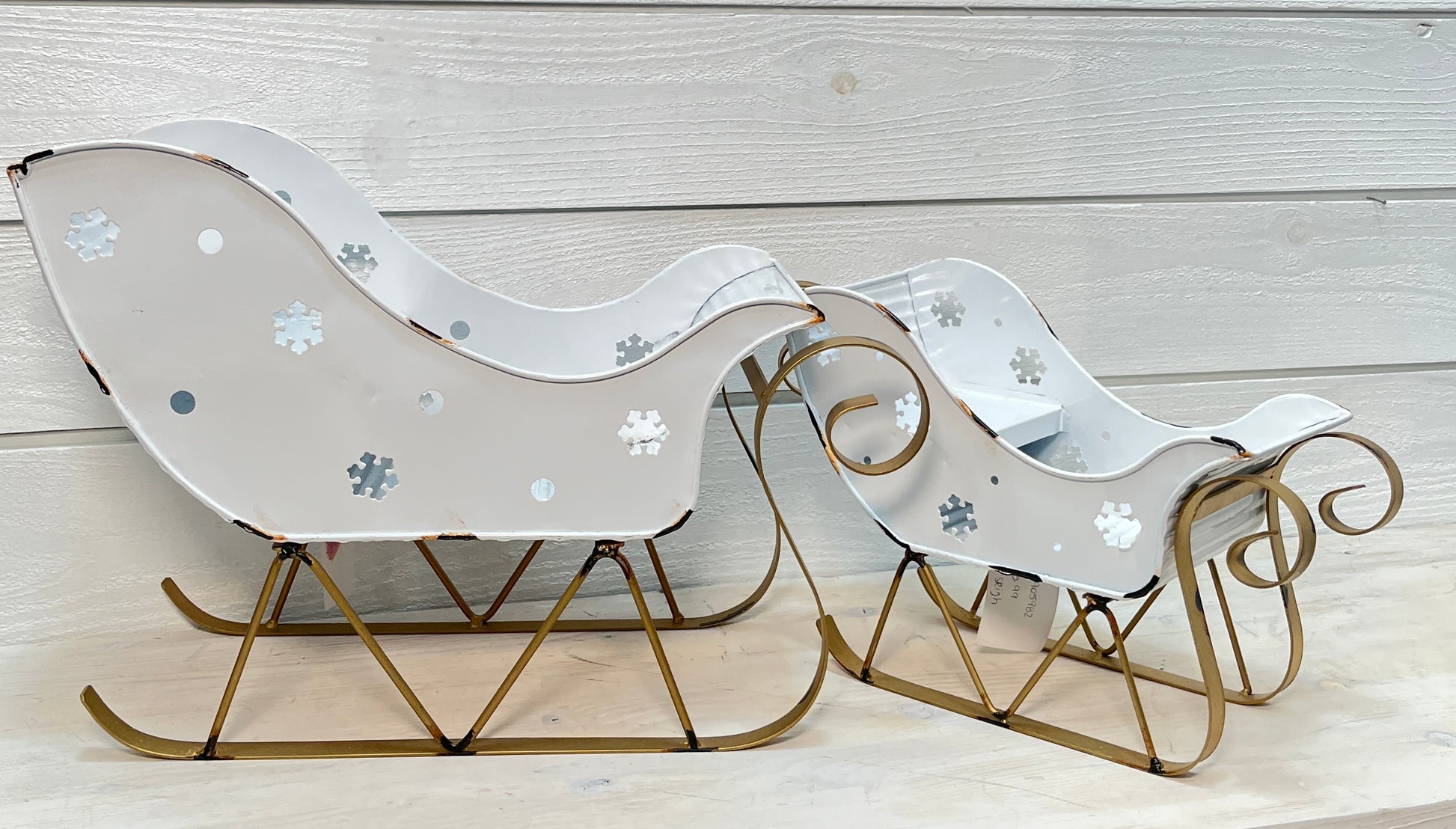 Metal Gold/White Sleigh With Snowflakes
