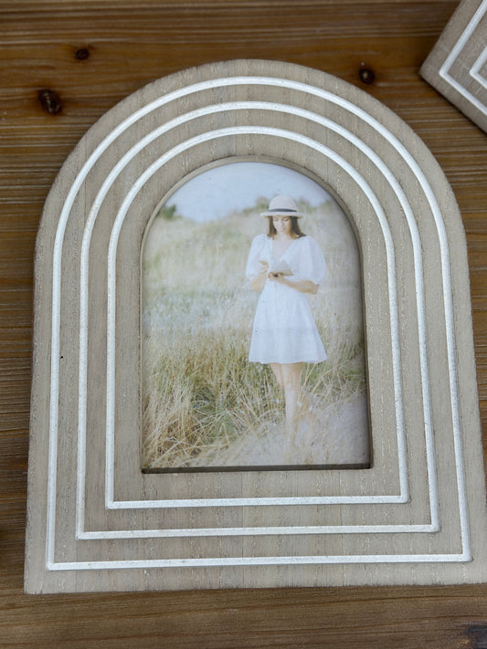 Wood Modern Organic 4x6 Picture Frame