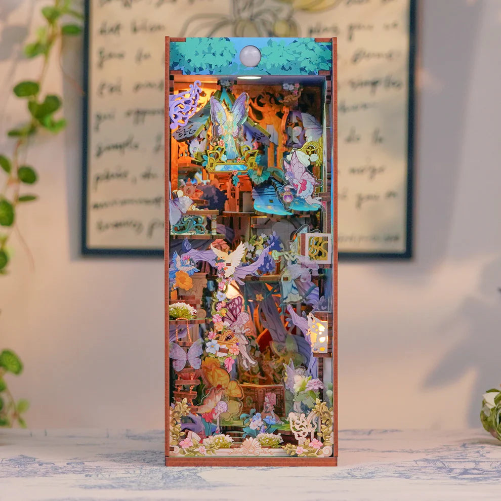 A Midsummer Night's Dream w/ Dust Cover DIY Miniature Book Nook Kit