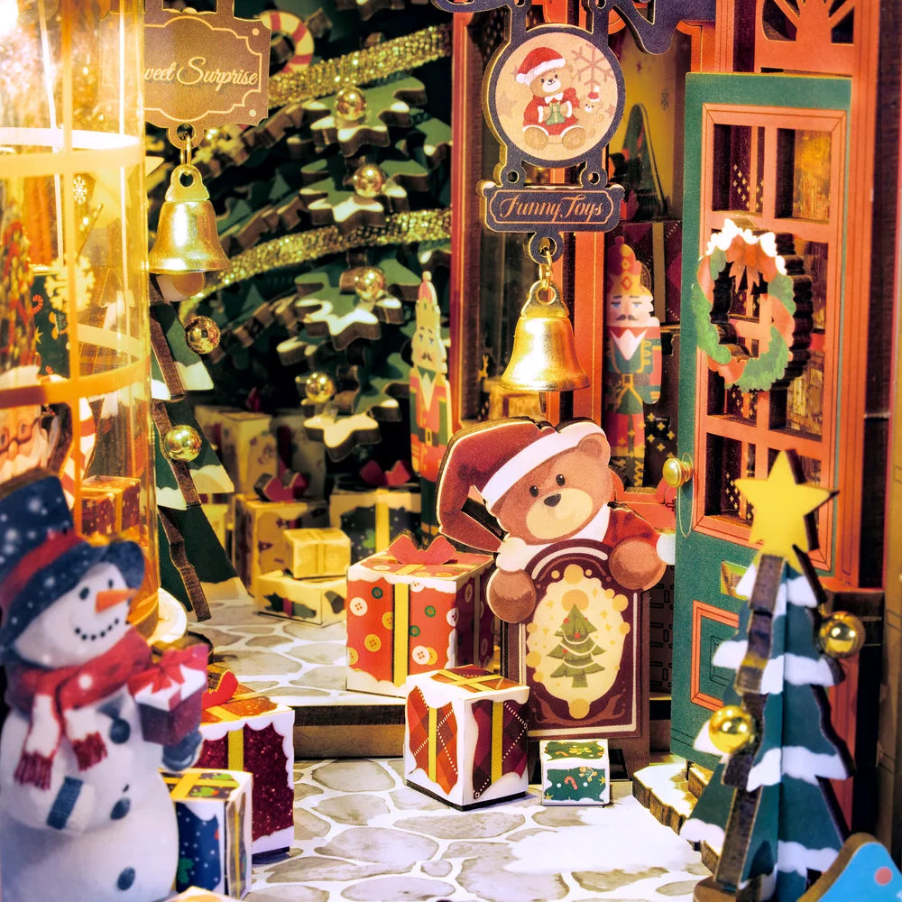 Christmas Street DIY Miniature Book Nook & Wonderland Kit