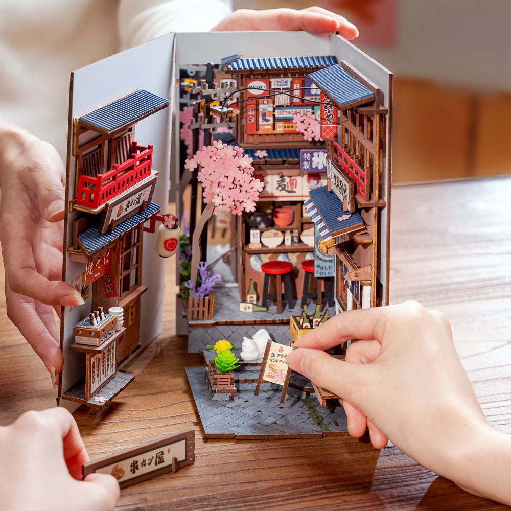 Sakura Wine Alley DIY Book Nook & Wonderland Kit