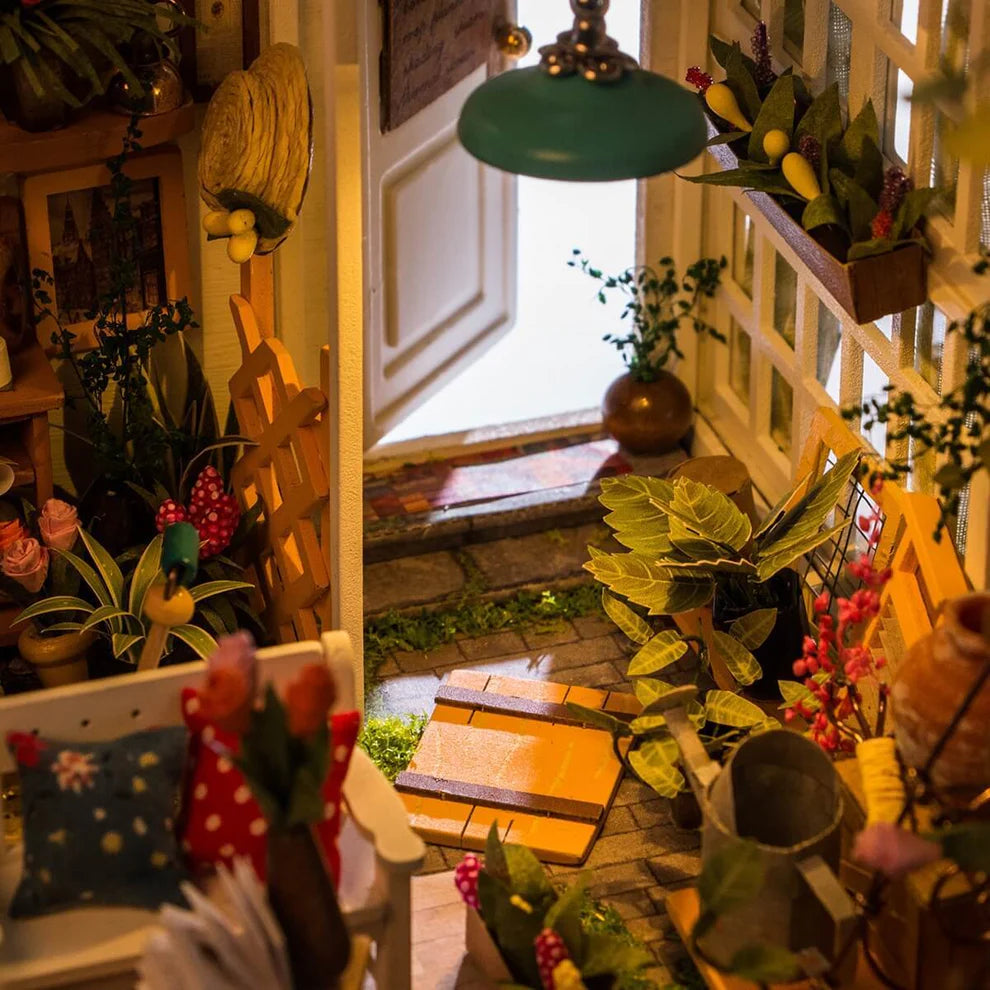 Miller's Garden DIY Miniature House Kit