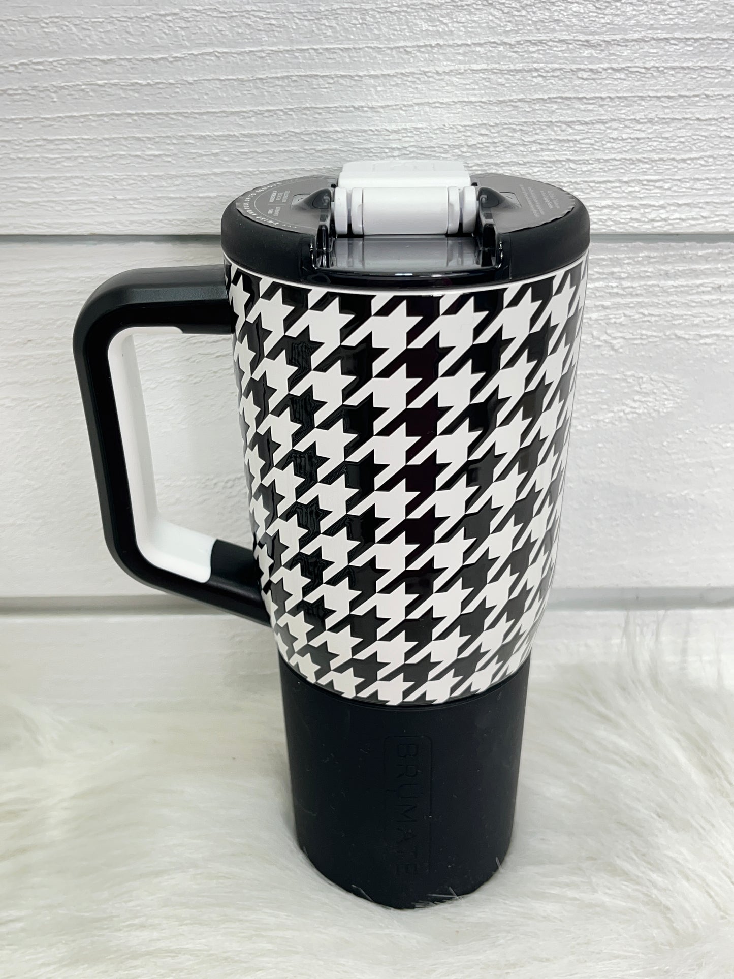 Brumate Houndstooth Cup Collection