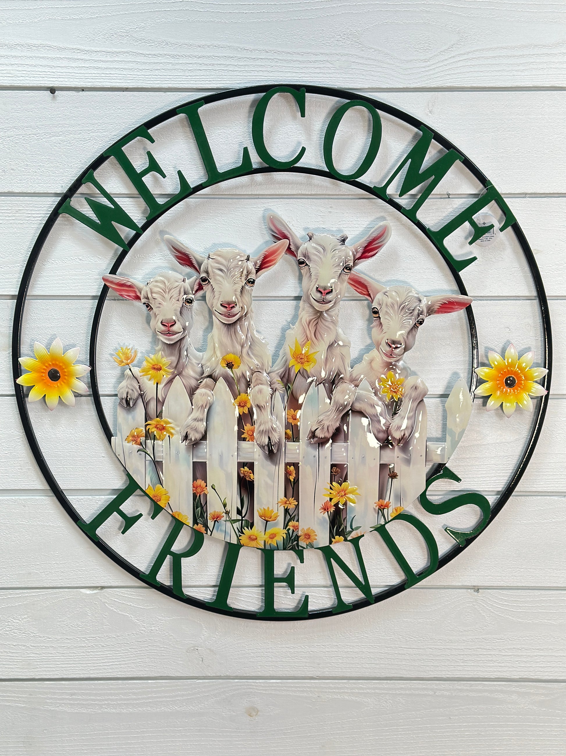 Farm Animal Round Metal Wall Plaques