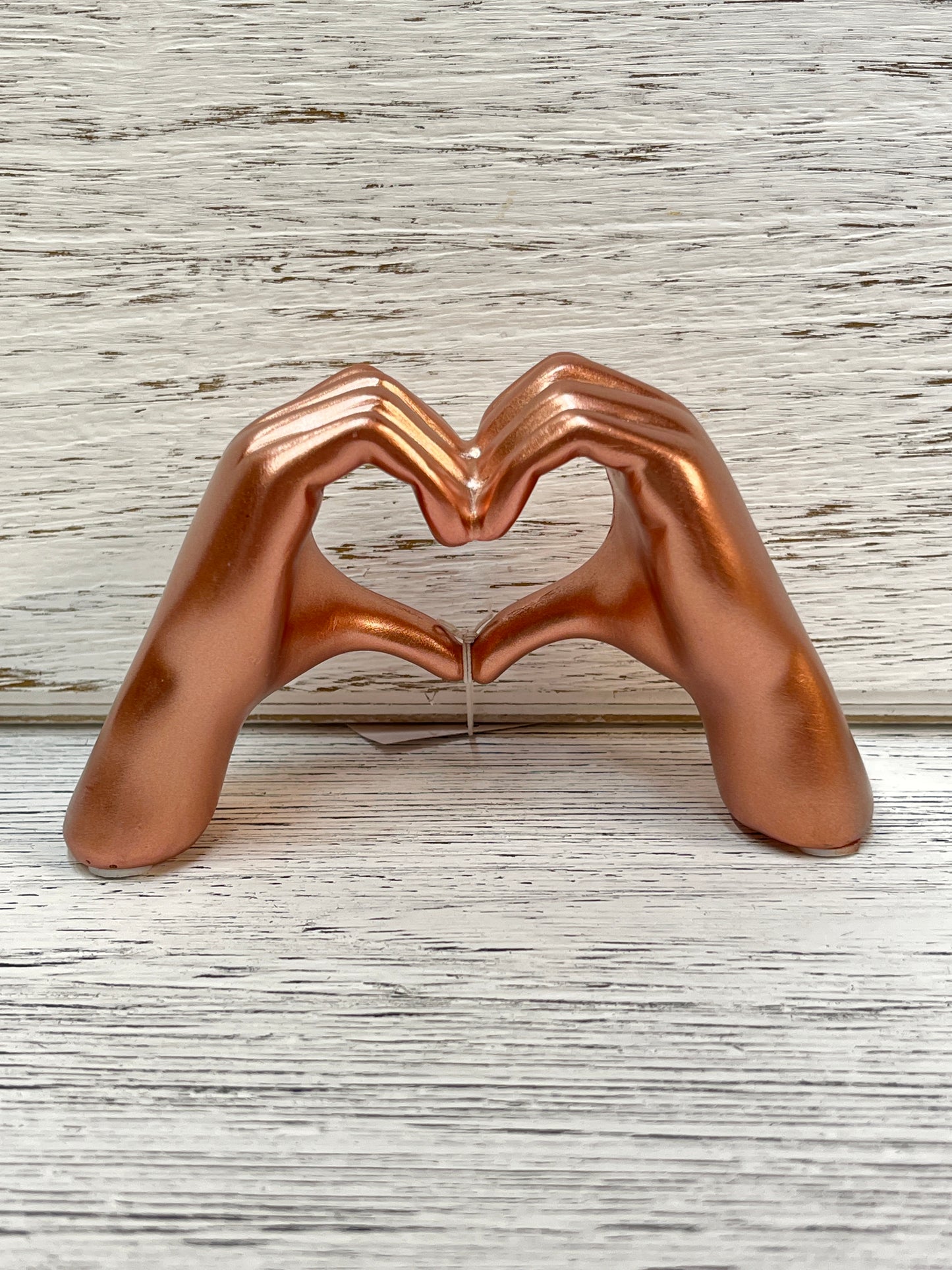 Resin Heart Gesture Hands Tabletop Decor