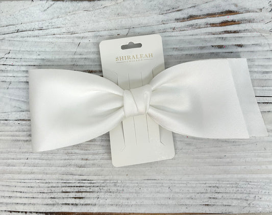 Silky Ivory Bow Clip