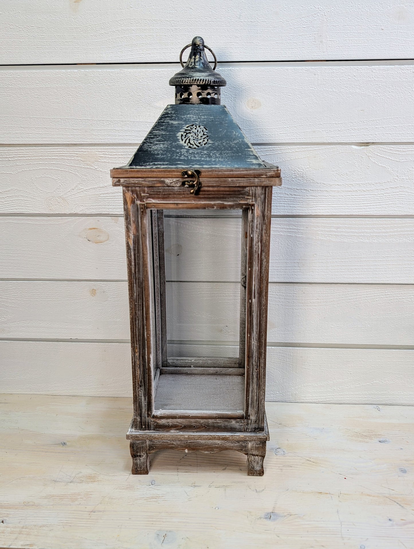 Corydon Wood Rope Edge Lantern