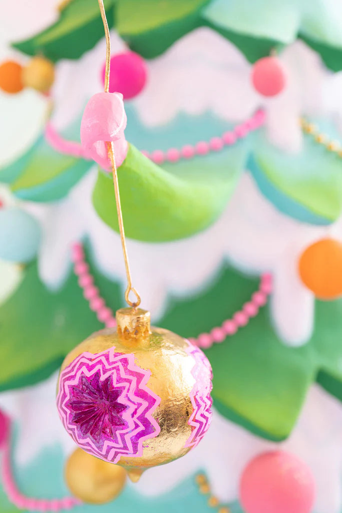 Glitterville Pinesy on Pointe Display
