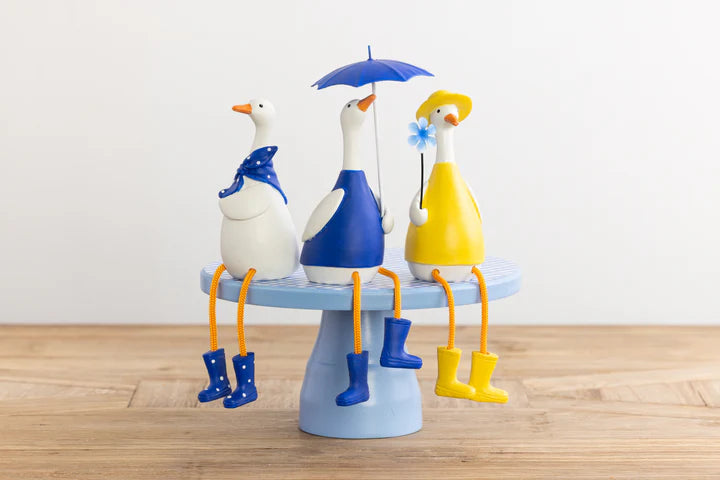 Resin Duck Spring Shelf Sitter