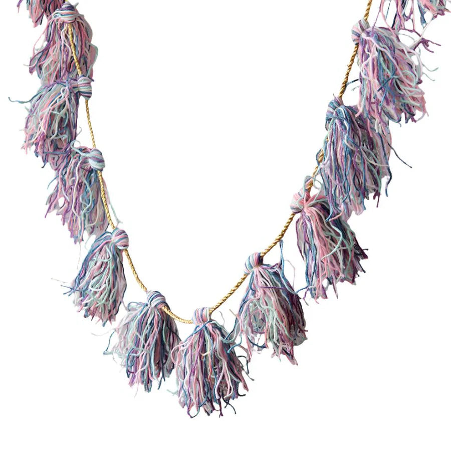 Glitterville Yarn Tassel Garland
