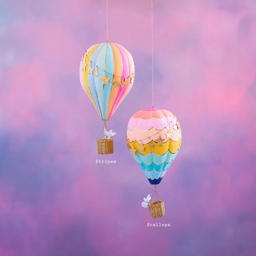 Glitterville Large Hot Air Balloon Display