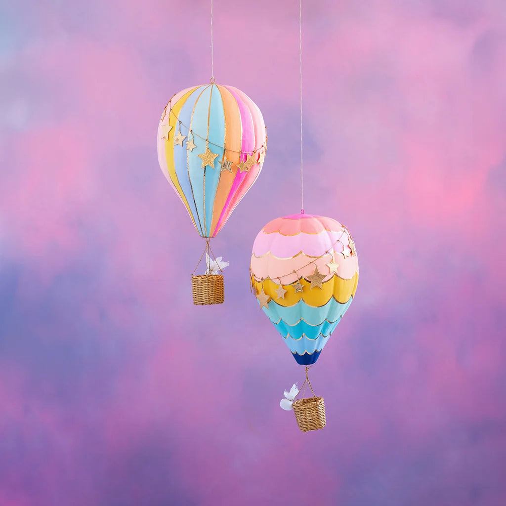 Glitterville Large Hot Air Balloon Display