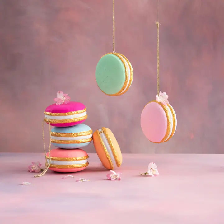 Glitterville Macaroon Display