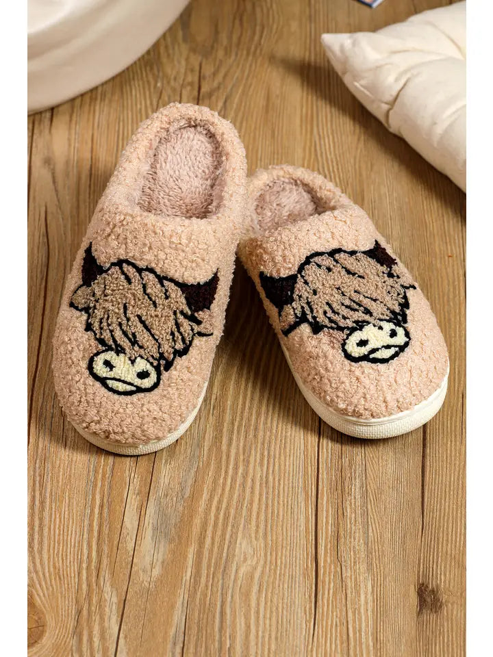 Highland Cow Plush Slippers